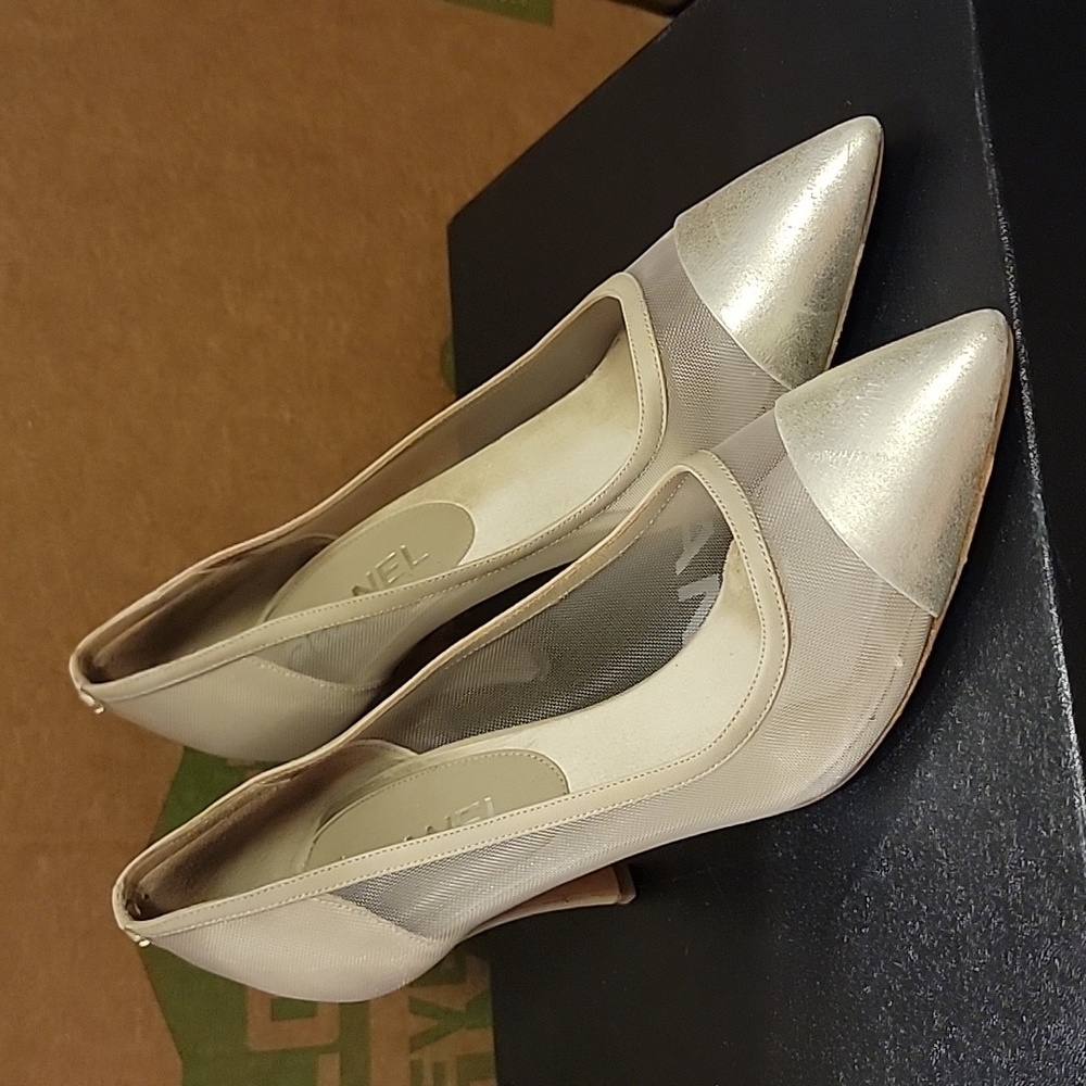 CHANEL light gold/taupe mesh cap toe pumps